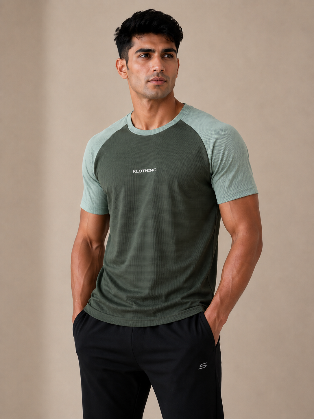 ArmaniLuxe Raglan T-Shirt