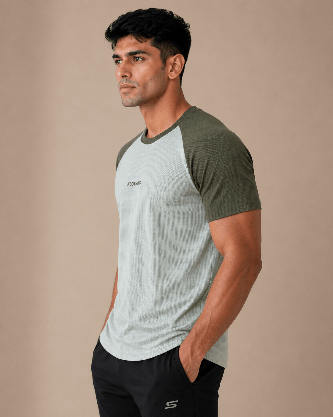 ArmaniLuxe Raglan T-Shirt - Klothinc